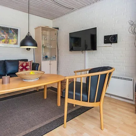 5 Person Holiday In Henne Dom wakacyjny Henne Strand