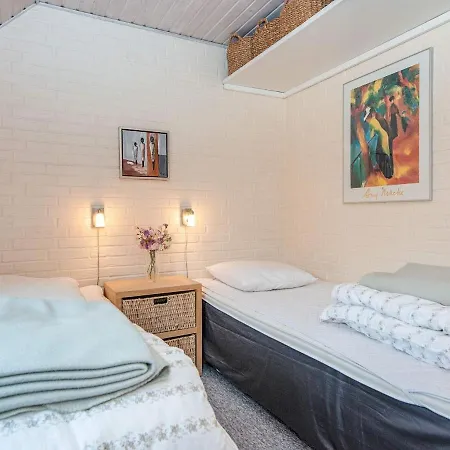 5 Person Holiday In Henne Semesterbostad *